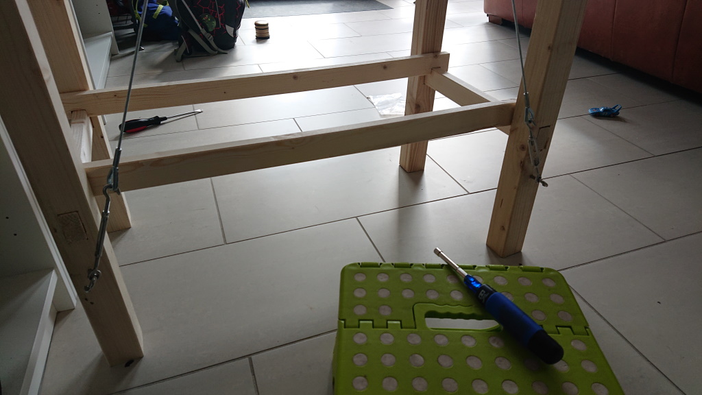 Rc_Shelf_Turnbuckles_01.jpg
